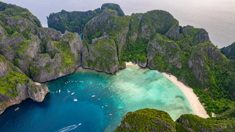 Private boat trip to Maya Bay, Phi Phi Island by Boat Trip Thailand