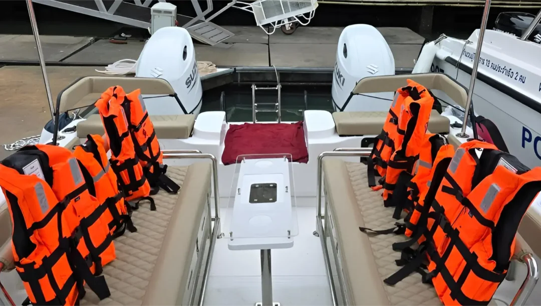 PORNPINYO-SPEED-CATAMARAN-4